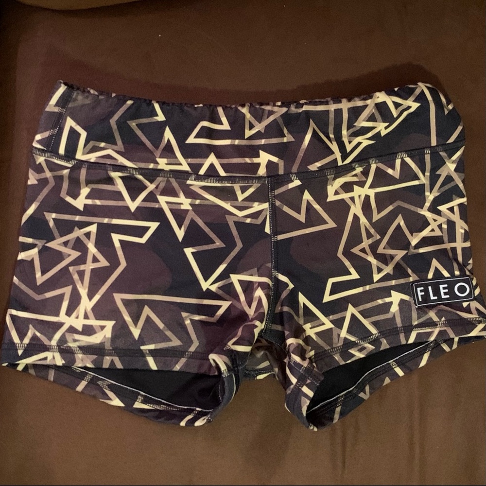 Fleo Shorts